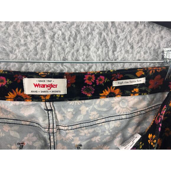 Wrangler High Rise Fierce Flare Floral Corduroy Jeans Black Multicolor 16x34 - Picture 9 of 9